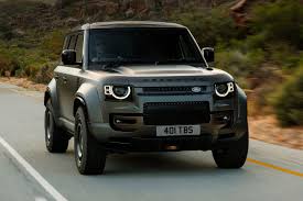 2025 Land Rover Defender 90 — hybrid off-road SUV with premium design and terrain capability